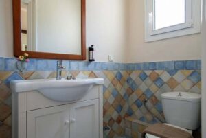 Three Bedroom Villa with Pool for Sale in Central Kassiopi, North East Corfu Exclusive with Chase Real Estate (2)
