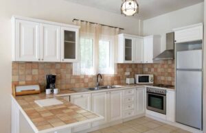 Three Bedroom Villa with Pool for Sale in Central Kassiopi, North East Corfu Exclusive with Chase Real Estate (25)