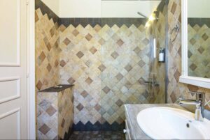 Three Bedroom Villa with Pool for Sale in Central Kassiopi, North East Corfu Exclusive with Chase Real Estate (3)