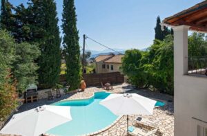 Three Bedroom Villa with Pool for Sale in Central Kassiopi, North East Corfu Exclusive with Chase Real Estate (31)