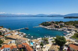 Three Bedroom Villa with Pool for Sale in Central Kassiopi, North East Corfu Exclusive with Chase Real Estate (40)