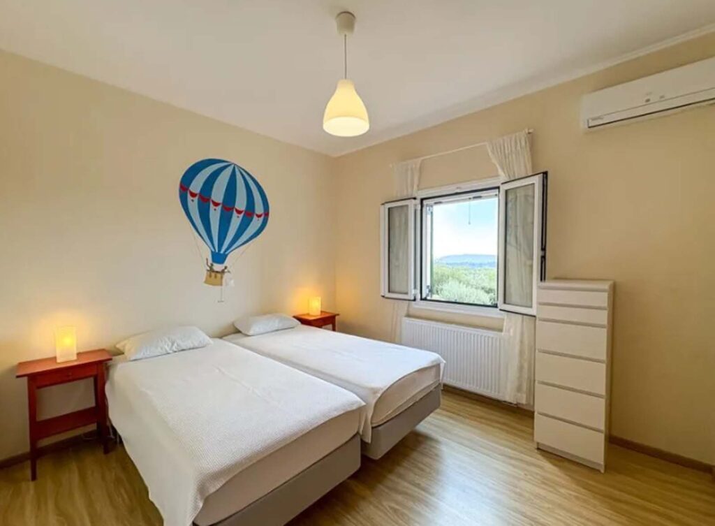 Three Bedroom Villa with Pool for Sale in Korakiana, North Corfu (15)