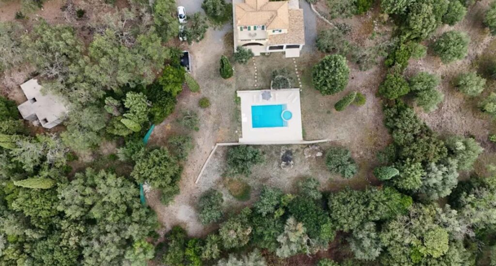 Three Bedroom Villa with Pool for Sale in Korakiana, North Corfu (3)