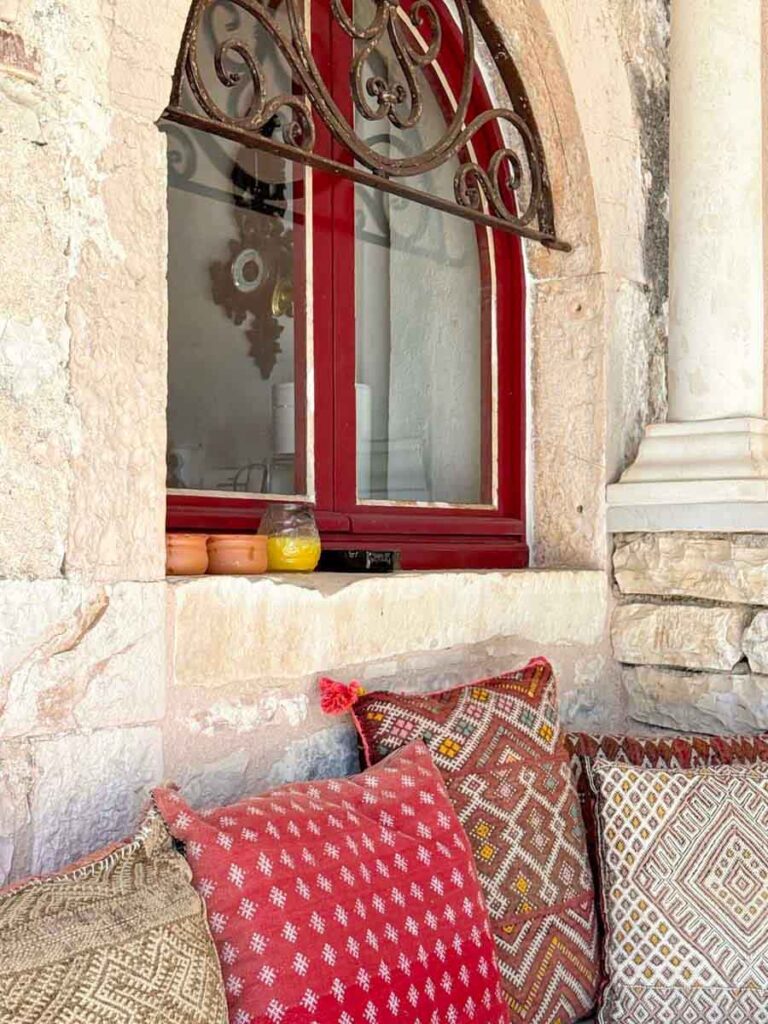 Two Bedroom Stone Villa with Sea Views and Pool for Sale near Kassiopi, North East Corfu (4)