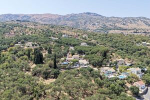 Two Bedroom Stone Villa with Sea Views and Pool for Sale near Kassiopi, North East Corfu (41)