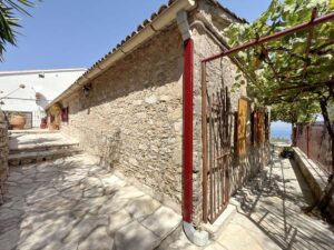 Two Bedroom Stone Villa with Sea Views and Pool for Sale near Kassiopi, North East Corfu (60)