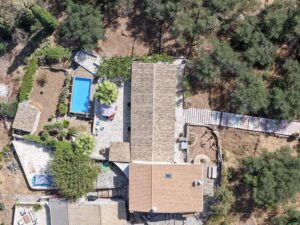 Two Bedroom Stone Villa with Sea Views and Pool for Sale near Kassiopi, North East Corfu (63)