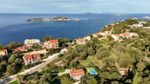 3 Bedroom Villa in Afionas Surrounded by Nature (20)