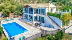 4 Bedroom House on 5,172 m² Plot with Expansion Potential in Ag. Ilias (29)