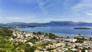 6 Bedroom Family Home with Separate Guest Accommodation in Alykes Potamou (1)