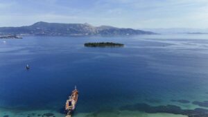 6 Bedroom Family Home with Separate Guest Accommodation in Alykes Potamou (12)