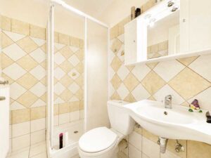 6 Bedroom Family Home with Separate Guest Accommodation in Alykes Potamou (24)
