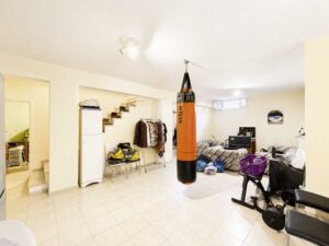6 Bedroom Family Home with Separate Guest Accommodation in Alykes Potamou (30)