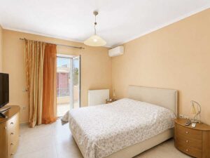 6 Bedroom Family Home with Separate Guest Accommodation in Alykes Potamou (31)
