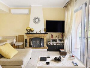 6 Bedroom Family Home with Separate Guest Accommodation in Alykes Potamou (34)