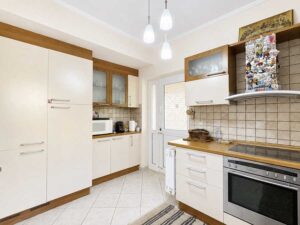 6 Bedroom Family Home with Separate Guest Accommodation in Alykes Potamou (37)