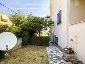 6 Bedroom Family Home with Separate Guest Accommodation in Alykes Potamou (39)