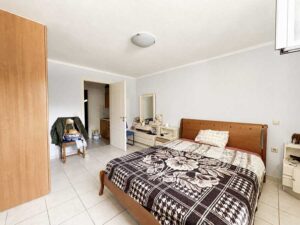 6 Bedroom Family Home with Separate Guest Accommodation in Alykes Potamou (4)
