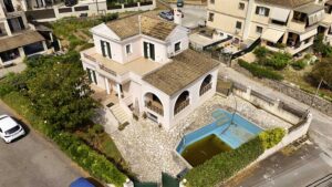 6 Bedroom Family Home with Separate Guest Accommodation in Alykes Potamou (4)