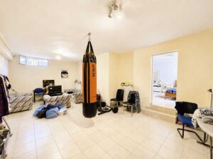 6 Bedroom Family Home with Separate Guest Accommodation in Alykes Potamou (8)