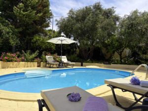 Detached Villa with Pool, Expansion Potential and Furnished Interior in Halikounas (44)