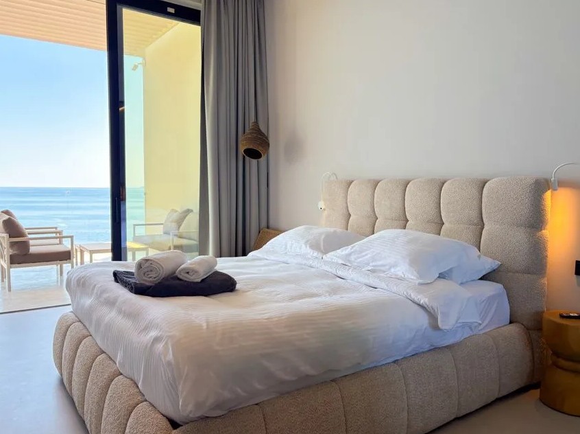 Listing photograph 17 of 23 of the house in Barbati, published by Chase Real Estate Corfu.