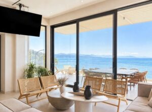 €3,500,000 – Beachfront 6 Bedroom Villa With Direct Sea Access & Shared Jetty, Glyfa Barbati (10)