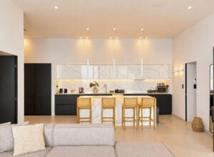 €3,500,000 – Beachfront 6 Bedroom Villa With Direct Sea Access & Shared Jetty, Glyfa Barbati (12)