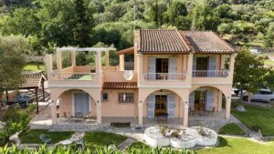 For Sale – Villa, 120 sqm on 2,000 sqm Land with Pool & Water Reservoir in Agios Georgios Pagon (11)