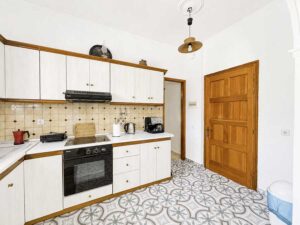 For Sale – Villa, 120 sqm on 2,000 sqm Land with Pool & Water Reservoir in Agios Georgios Pagon (2)