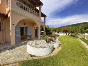 For Sale – Villa, 120 sqm on 2,000 sqm Land with Pool & Water Reservoir in Agios Georgios Pagon (24)