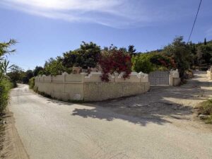 For Sale – Villa, 120 sqm on 2,000 sqm Land with Pool & Water Reservoir in Agios Georgios Pagon (46)