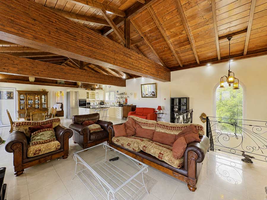 Listing photograph 28 of 71 of the house in Kassiopi, published by Chase Real Estate Corfu.
