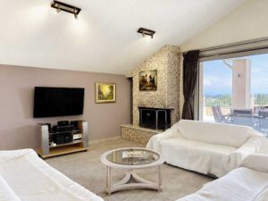 Luxury 4 Bedroom House with 210 sqm Basement Garage, Elevator and Large Balconies in Poulades (28)