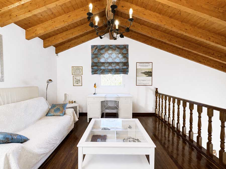 Listing photograph 27 of 58 of the house in Lefkimmi, published by Chase Real Estate Corfu.