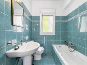 Private 4 Bedroom Villa on a 3,876 m² Estate in Peaceful Lefkimmi (14)
