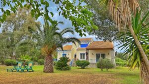 Private 4 Bedroom Villa on a 3,876 m² Estate in Peaceful Lefkimmi (15)