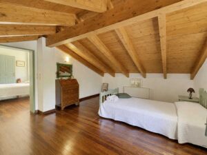 Private 4 Bedroom Villa on a 3,876 m² Estate in Peaceful Lefkimmi (19)