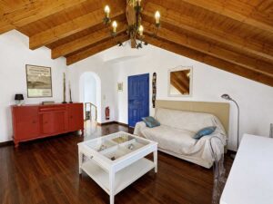Private 4 Bedroom Villa on a 3,876 m² Estate in Peaceful Lefkimmi (45)