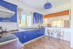 Private 4 Bedroom Villa on a 3,876 m² Estate in Peaceful Lefkimmi (48)