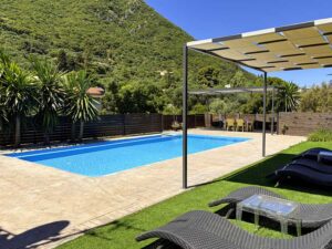 Renovated 3 Bedroom Villa with 50 m² Pool in Vatos, Corfu (16)