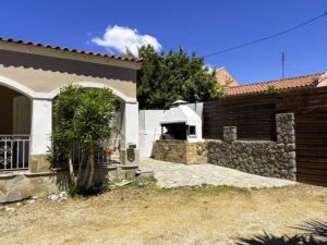 Renovated 3 Bedroom Villa with 50 m² Pool in Vatos, Corfu (26)
