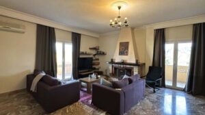 Spacious 5 bedroom Villa for Sale in Afra, Central Corfu (13)