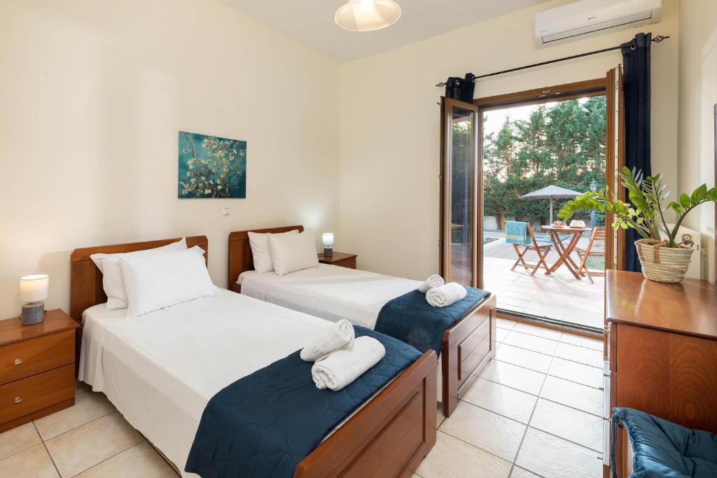 Listing photograph 23 of 28 of the house in Chalikounas, published by Chase Real Estate Corfu.