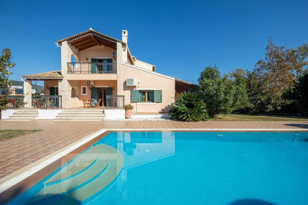 Listing photograph 6 of 28 of the house in Chalikounas, published by Chase Real Estate Corfu.