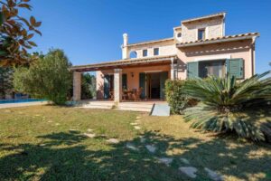 Three Bedroom Villa with Pool on a 3,200 m² Plot in Chalikounas, South Corfu (11)