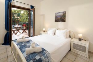 Three Bedroom Villa with Pool on a 3,200 m² Plot in Chalikounas, South Corfu (18)