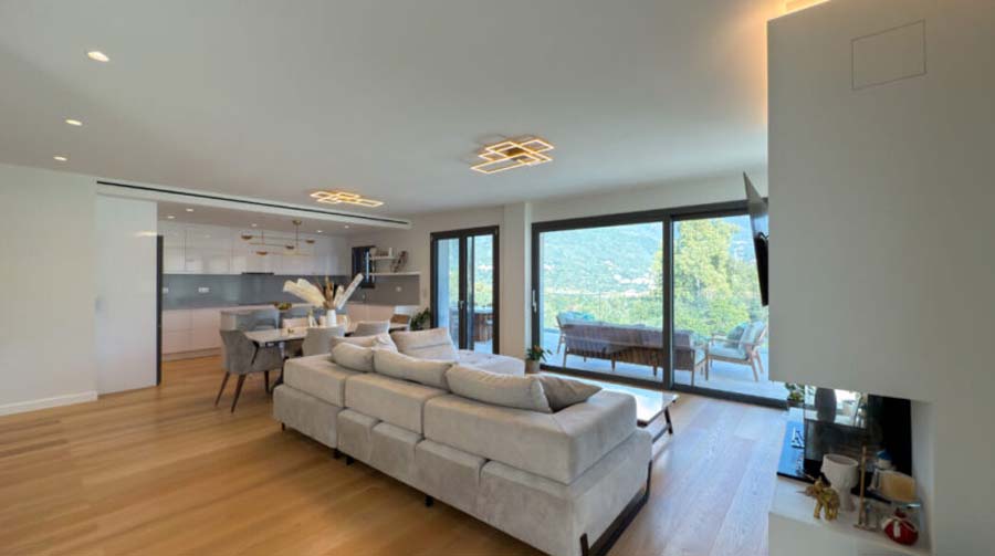 Listing photograph 23 of 32 of the house in Ipsos, published by Chase Real Estate Corfu.