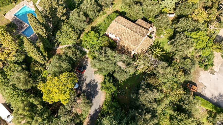 Listing photograph 3 of 6 of the house in Gouvia, published by Chase Real Estate Corfu.