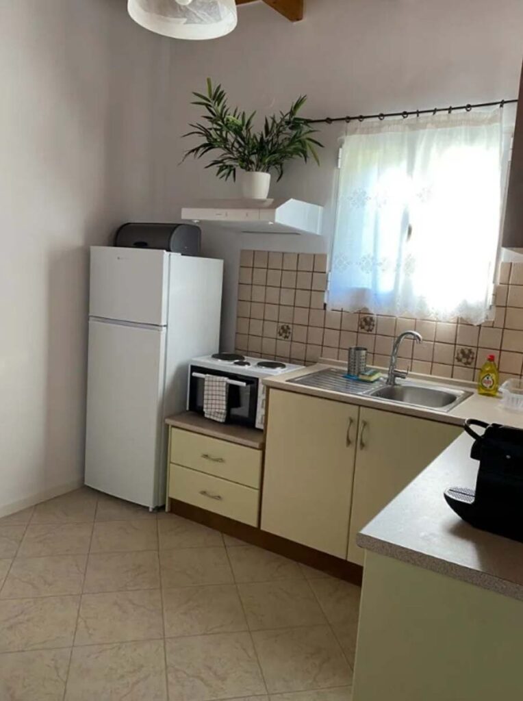 4 apartment sea front complex in Acharavi (10)